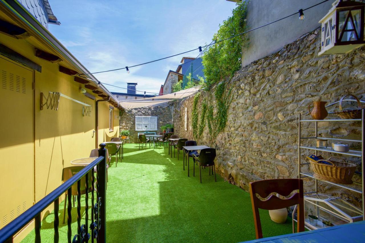 Micro-Hostal La Puerta Del Perdon Villafranca Del Bierzo Εξωτερικό φωτογραφία