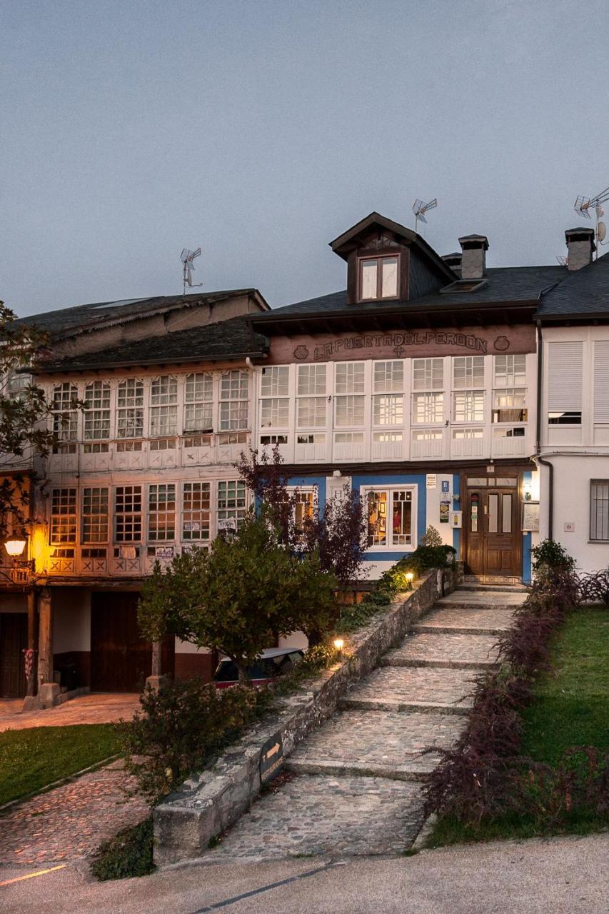 Micro-Hostal La Puerta Del Perdon Villafranca Del Bierzo Εξωτερικό φωτογραφία