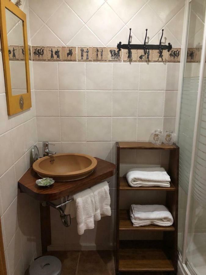 Micro-Hostal La Puerta Del Perdon Villafranca Del Bierzo Εξωτερικό φωτογραφία